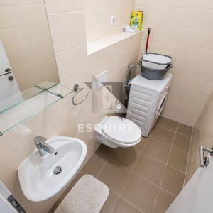 PRIVLAKA – Namješten dvosoban apartman C5 na drugom katu, svega 90 m od mora!