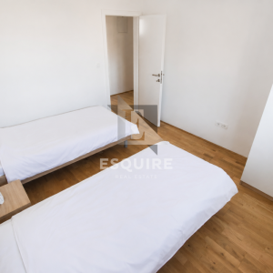 PRIVLAKA – Namješten dvosoban apartman C3 na prvom katu, svega 90 m od mora!