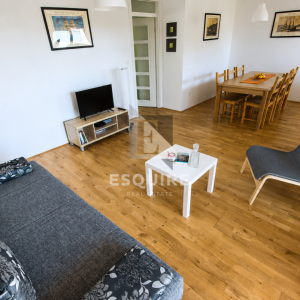 PRIVLAKA – Namješten dvosoban apartman C3 na prvom katu, svega 90 m od mora!