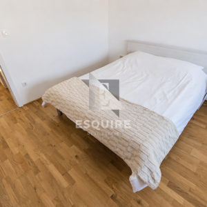 PRIVLAKA – Namješten trosoban apartman C6 na drugom katu, svega 90 m od mora!