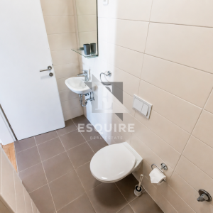 PRIVLAKA – Namješten trosoban apartman C6 na drugom katu, svega 90 m od mora!