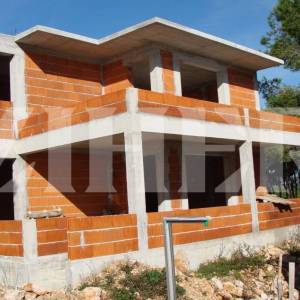 PRODAJA, BRAČ, MILNA, 6 APARTMANA U IZGRADNJI S BAZENOM,  80 m OD MORA