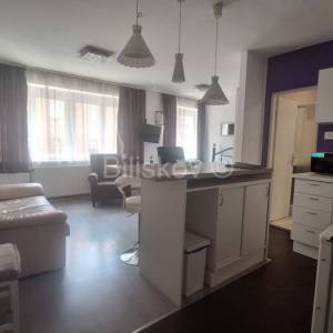 Prodaja, Centar, studio apartman 30m2, garsonijera na 2 katu, lift