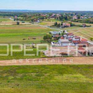 PRODAJA, GRAĐEVINSKO ZEMLJIŠTE 1.475 M2 + POLJOPRIVREDNO ZEMLJIŠTE 1.262 m2, GRA