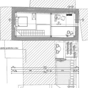 Prodaja - Kamena istarska kuća s građevinskom dozvolom i  projektom za rekonstrukciju–blizina Tinjana!