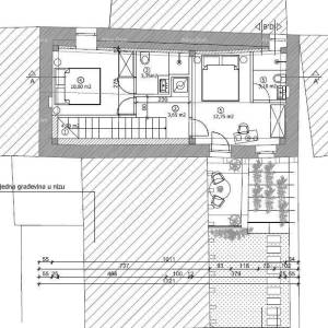 Prodaja - Kamena istarska kuća s građevinskom dozvolom i  projektom za rekonstrukciju–blizina Tinjana!