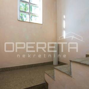 PRODAJA, KUĆA ZA ADAPTACIJU NKP 180 m2, DUBROVČAN - BLIZINA TERMI TUHELJ, S VELI