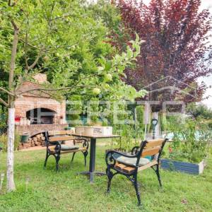 PRODAJA, KUĆA/VILA S BAZENOM, MAKSIMIR, ČRET, NKP 186 m2 NA PARCELI OD 723 m2 