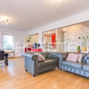 PRODAJA, KUĆA/VILA S BAZENOM, MAKSIMIR, ČRET, NKP 186 m2 NA PARCELI OD 723 m2 