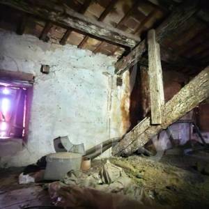PRODAJA KUĆE ZA ADAPTACIJU NA LIJEPOJ LOKACIJI