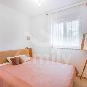 PRODAJA OBITELJSKI STAN S APARTMANOM I VRTOM PULA VELI VRH