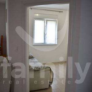PRODAJA OBITELJSKI STAN S APARTMANOM I VRTOM PULA VELI VRH
