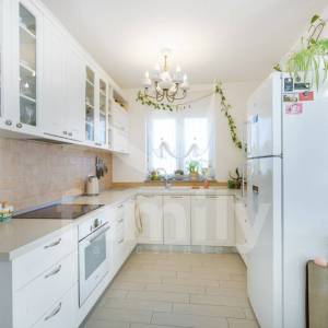 PRODAJA OBITELJSKI STAN S APARTMANOM I VRTOM PULA VELI VRH