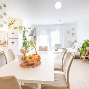 PRODAJA OBITELJSKI STAN S APARTMANOM I VRTOM PULA VELI VRH