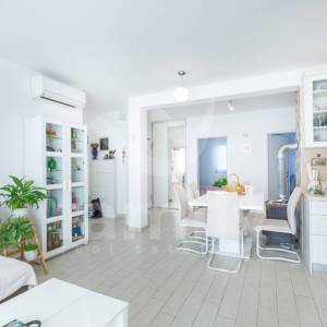 PRODAJA OBITELJSKI STAN S APARTMANOM I VRTOM PULA VELI VRH