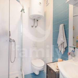PRODAJA OBITELJSKI STAN S APARTMANOM I VRTOM PULA VELI VRH