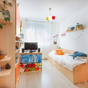 PRODAJA OBITELJSKI STAN S APARTMANOM I VRTOM PULA VELI VRH