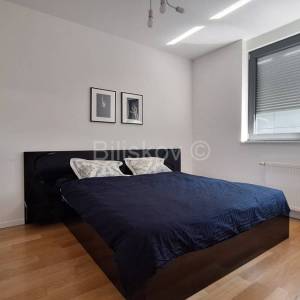 Prodaja, Špansko, uređen dvosobni stan površine 48,17m², 3kat,parking 