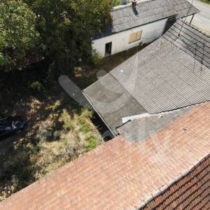 PRODAJA VIŠE GRAĐEVINSKIH ZEMLJIŠTA, SA I BEZ GRAĐEVINA, BLIZINA BJELOVARA