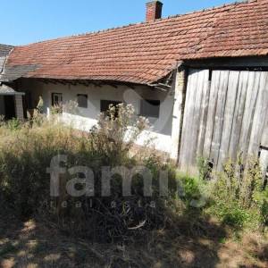 PRODAJA VIŠE GRAĐEVINSKIH ZEMLJIŠTA, SA I BEZ GRAĐEVINA, BLIZINA BJELOVARA