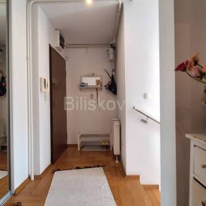 Prodaja,Remete,dvoetažni četverosobni stan 94,82m2,garaža,vrt