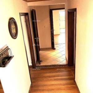 Prodaje se kuća, 170 m2, Karojba