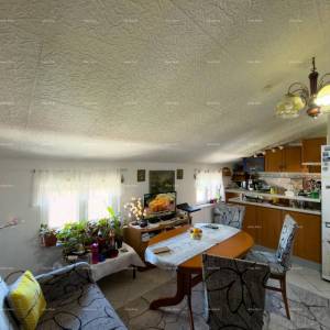 Prodaje se stan u Banjolama – 81 m², blizina mora