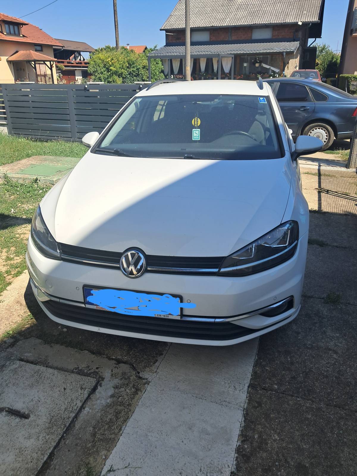 Prodajem Golf 7 Variant 2018g,automatik