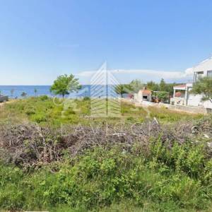 PRVI RED DO MORA – 1.081 m² građevinsko zemljište I Zaton, Nin