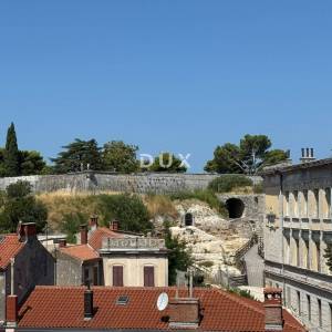 Pula, centar, 1-sobni stan, 62,74 m2, dvije terase