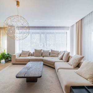 Pula, centar, 3-sobni penthouse, 287,18 m2, sauna, parking