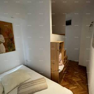 Pula, centar – Prostran trosoban stan od 76,38 m² s dvije terase