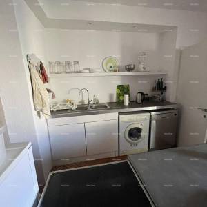 Pula, centar – Prostran trosoban stan od 76,38 m² s dvije terase