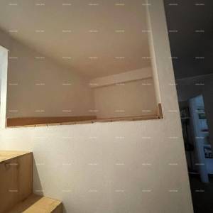 Pula, centar – Prostran trosoban stan od 76,38 m² s dvije terase