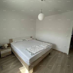 Pula – moderan i potpuno namješten stan 44 m2 u novogradnji s prostranom terasom