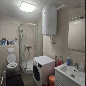 Pula – namještena garsonjera u novogradnji, 28 m²