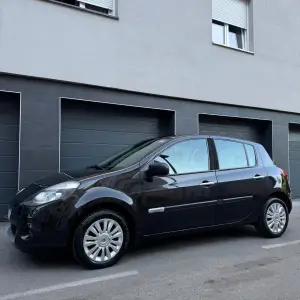 RENAULT CLIO //169tkm//prvi vlasnik//HR auto//klima//