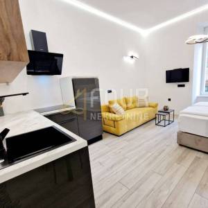 Rijeka, Centar, investicijski stan pretvoren u 3 apartmana