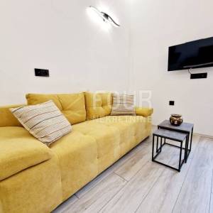 Rijeka, Centar, investicijski stan pretvoren u 3 apartmana