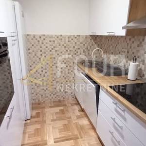 Rijeka, Donja Drenova, 47.75m2, modreno uređen stan, balkon