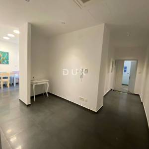 Rijeka, Korzo, poslovni prostor, 115 m², 2. kat