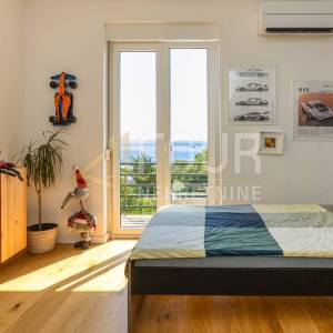 Rijeka, Kozala, 113.10m2, etaža - 3s+db, balkon+terasa, garaža!