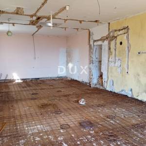 RIJEKA, PRAPUTNJAK - Prodaja starina za adaptaciju na 442 m2