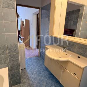 Rijeka, Zamet, 80m2, 3s+db, okućnica