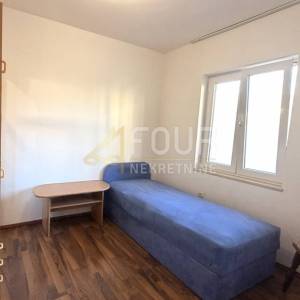 Rijeka, Zamet, 80m2, 3s+db, okućnica