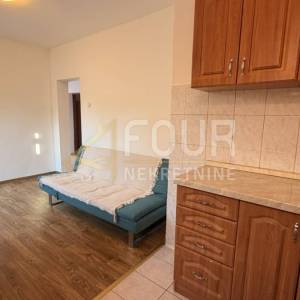 Rijeka, Zamet, 80m2, 3s+db, okućnica