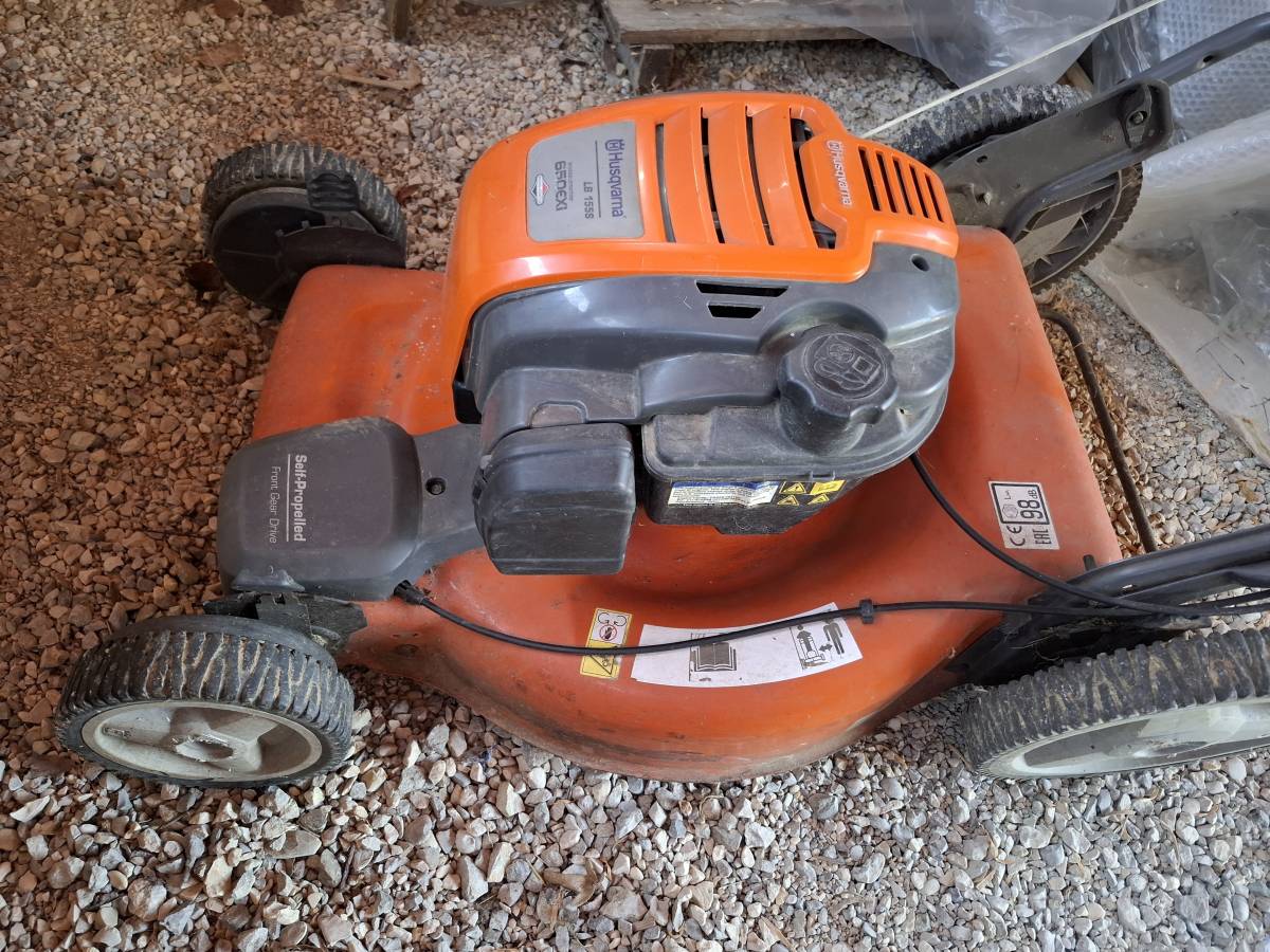 Samohodna kosilica Husqvarna lb155s