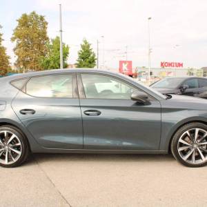 Seat Leon FR 2.0 TDi DSG *NAVIGACIJA, LED, KAMERA*