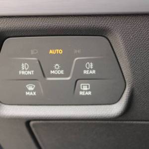 Seat Leon FR 2.0 TDi DSG *NAVIGACIJA, LED, KAMERA*