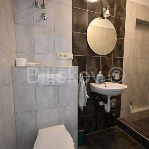 Seget Donji, poslovni prostor 53m2, najam dugoročno